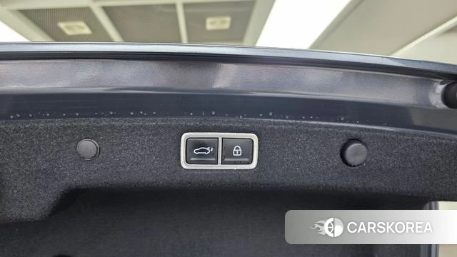 Hyundai Grandeur Hybrid (GN7) id 4571920 из Кореи 19
