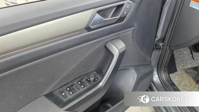 Volkswagen T-Roc id 4609324 из Кореи 19