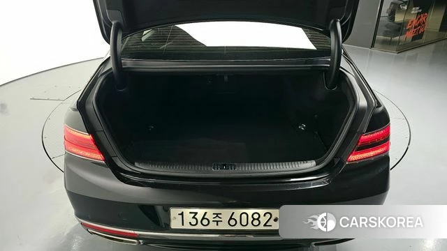 Genesis G90 id 4245850 из Кореи 19