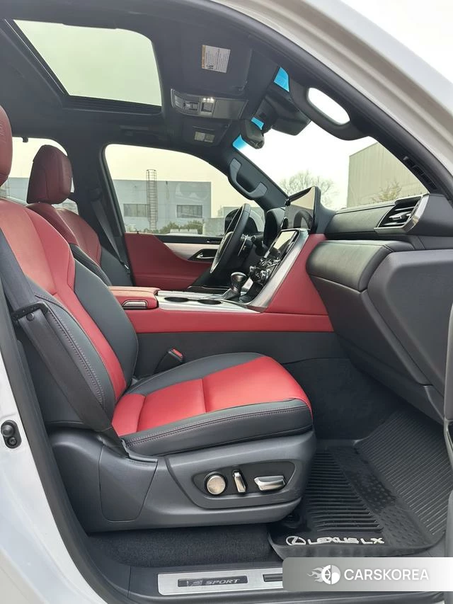 Lexus LX id 4273584 из Китая 19