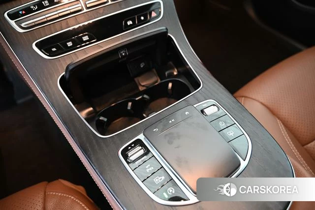 Mercedes-Benz E-class id 4256076 из Китая 19