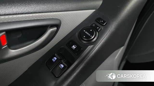 Hyundai The New Grand Starex id 4568487 из Кореи 19