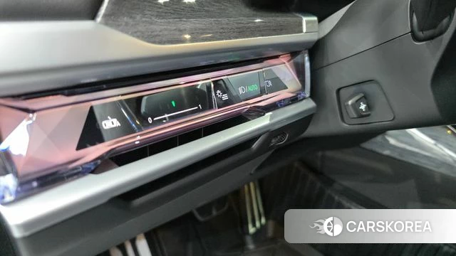 BMW 7 Series (G70) id 4462642 из Кореи 19