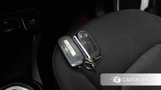 Jeep Renegade id 4573313 из Кореи 19