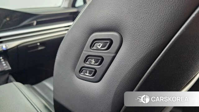 Hyundai Grandeur (GN7) id 4292721 из Кореи 19