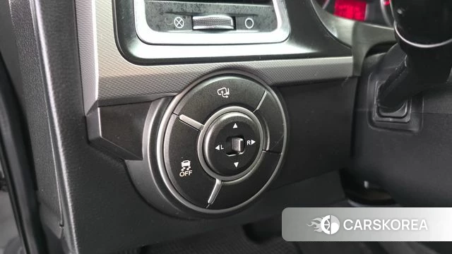 Ssangyong The New Korando Sports id 4755533 из Кореи 19