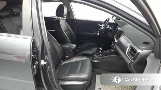 Kia Stonic id 4873388 из Кореи 19