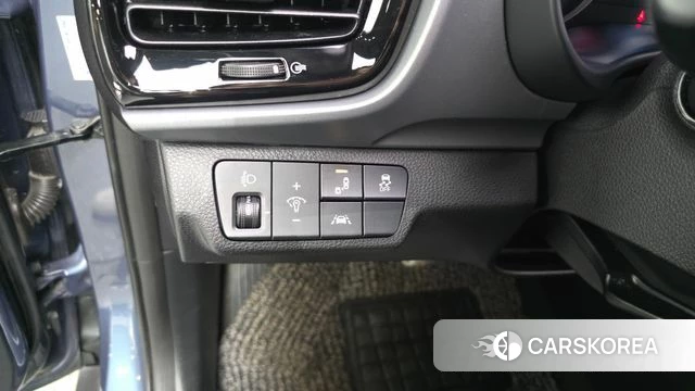 Kia Stonic id 4596507 из Кореи 19