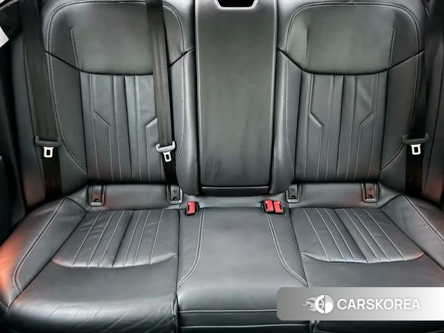 Audi A6L id 4271688 из Китая 19