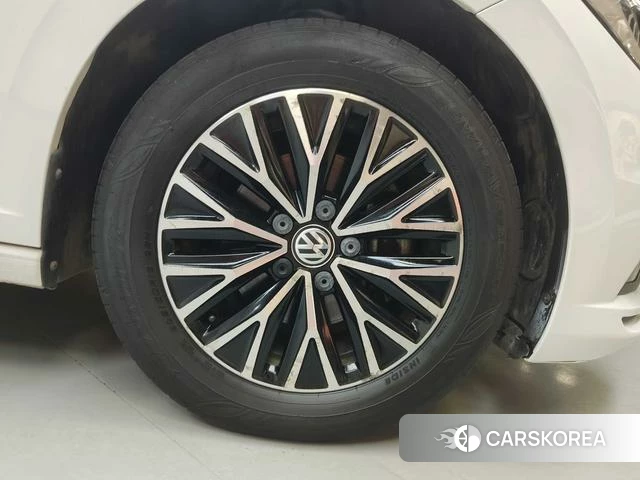 Volkswagen Sagitar id 4348695 из Китая 19