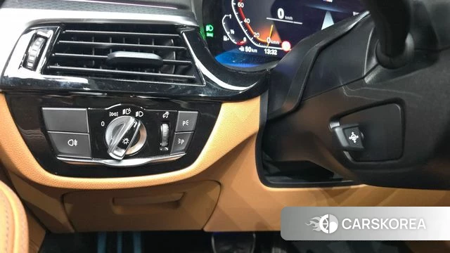 BMW 5 Series (G30) id 4223288 из Кореи 19