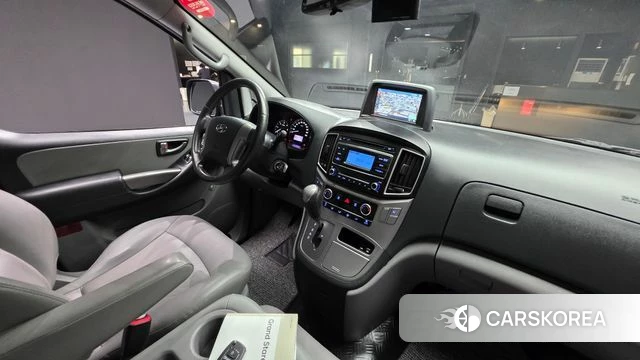 Hyundai The New Grand Starex id 4573537 из Кореи 19