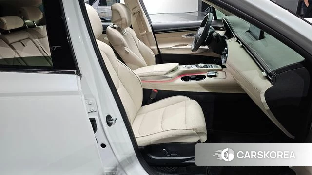 Genesis GV70 id 4768517 из Кореи 19