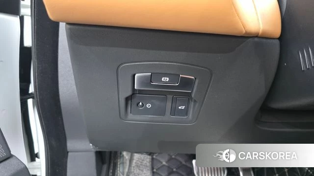 Land Rover Range Rover Velar id 4633332 из Кореи 19