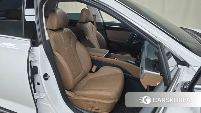 Hyundai Grandeur Hybrid (GN7) id 4640603 из Кореи 19
