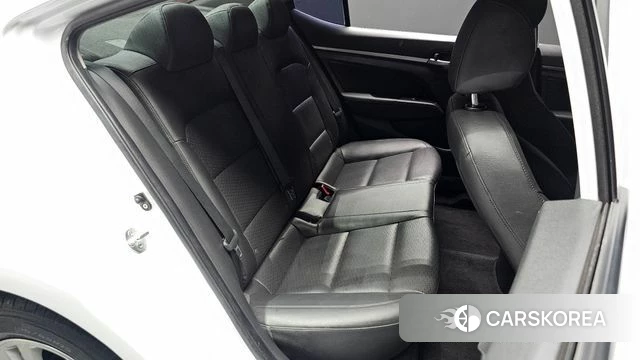 Hyundai The New Avante AD id 4447377 из Кореи 19