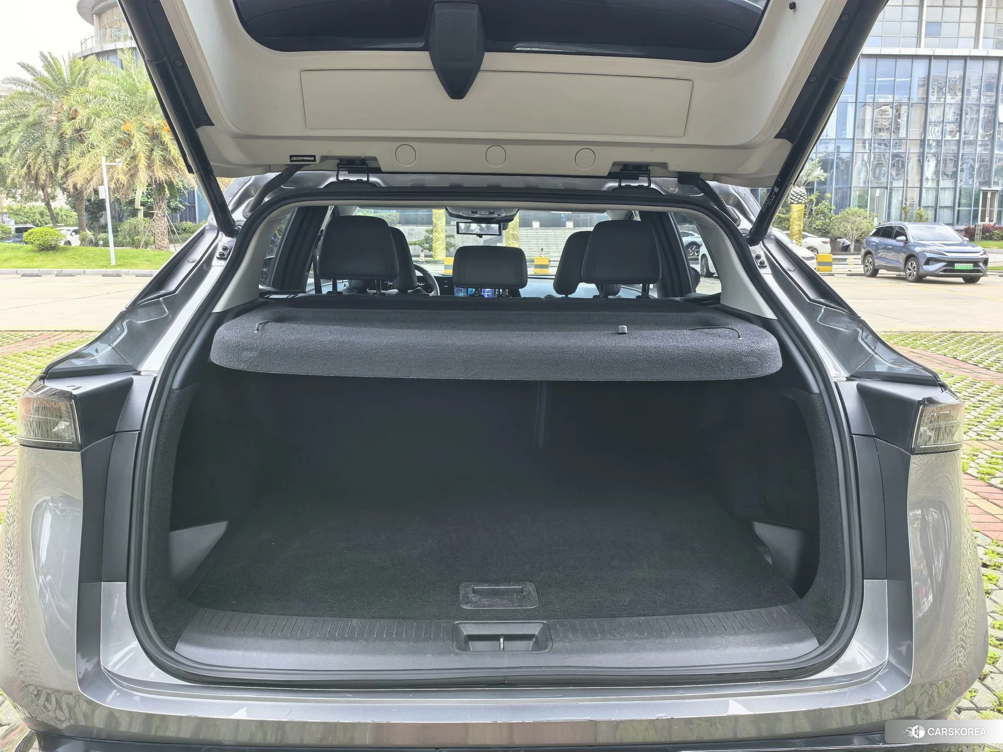 Nissan ARIYA id 4454513 из Китая 19