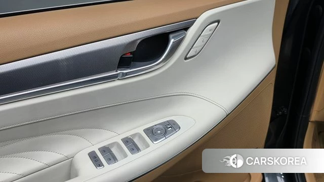 Hyundai The New Grandeur IG Hybrid id 4882133 из Кореи 19