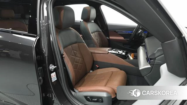 BMW 5 Series (G60) id 4870861 из Кореи 19