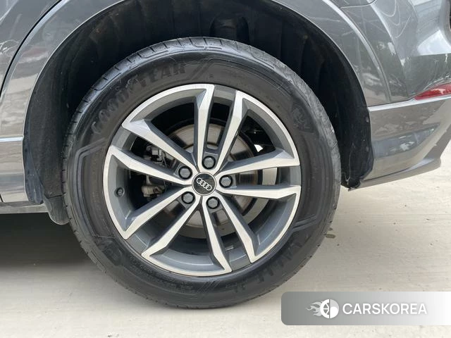 Audi Q3 id 3902141 из Китая 19