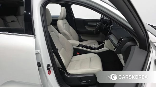 Volvo XC40 id 4645306 из Кореи 19