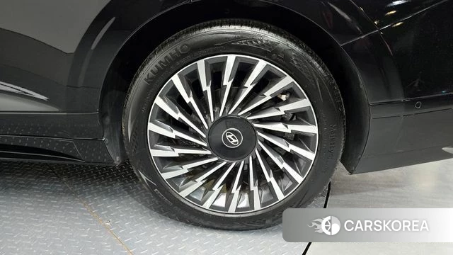 Hyundai Grandeur Hybrid (GN7) id 4249001 из Кореи 19