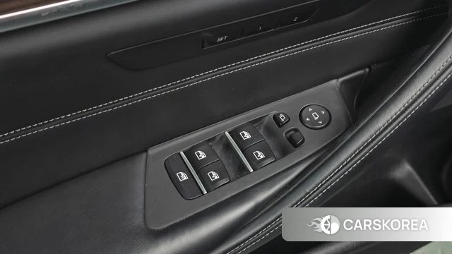 BMW 5 Series (G30) id 4637951 из Кореи 19