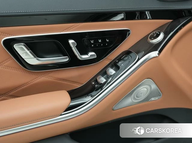 Mercedes-Benz Maybach S-class id 4328601 из Китая 19