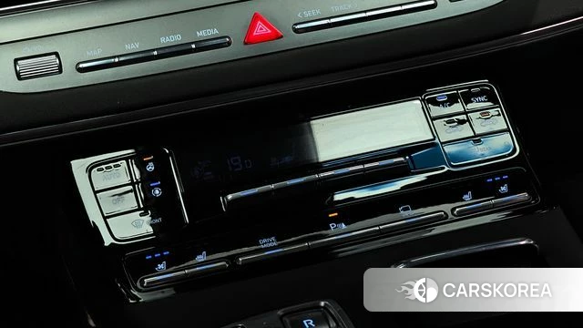 Hyundai The New Grandeur IG id 4344286 из Кореи 19