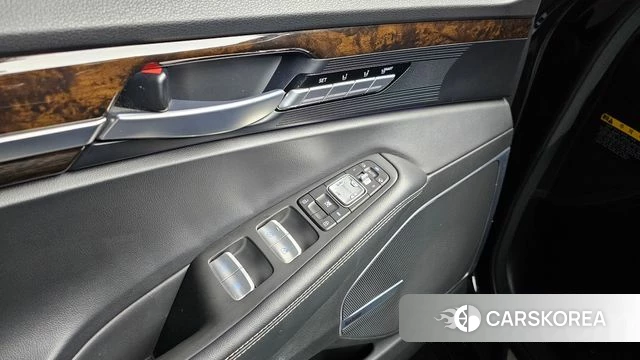 Genesis G90 id 4633061 из Кореи 19