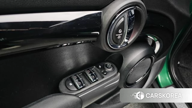Mini Cooper S id 4667318 из Кореи 19