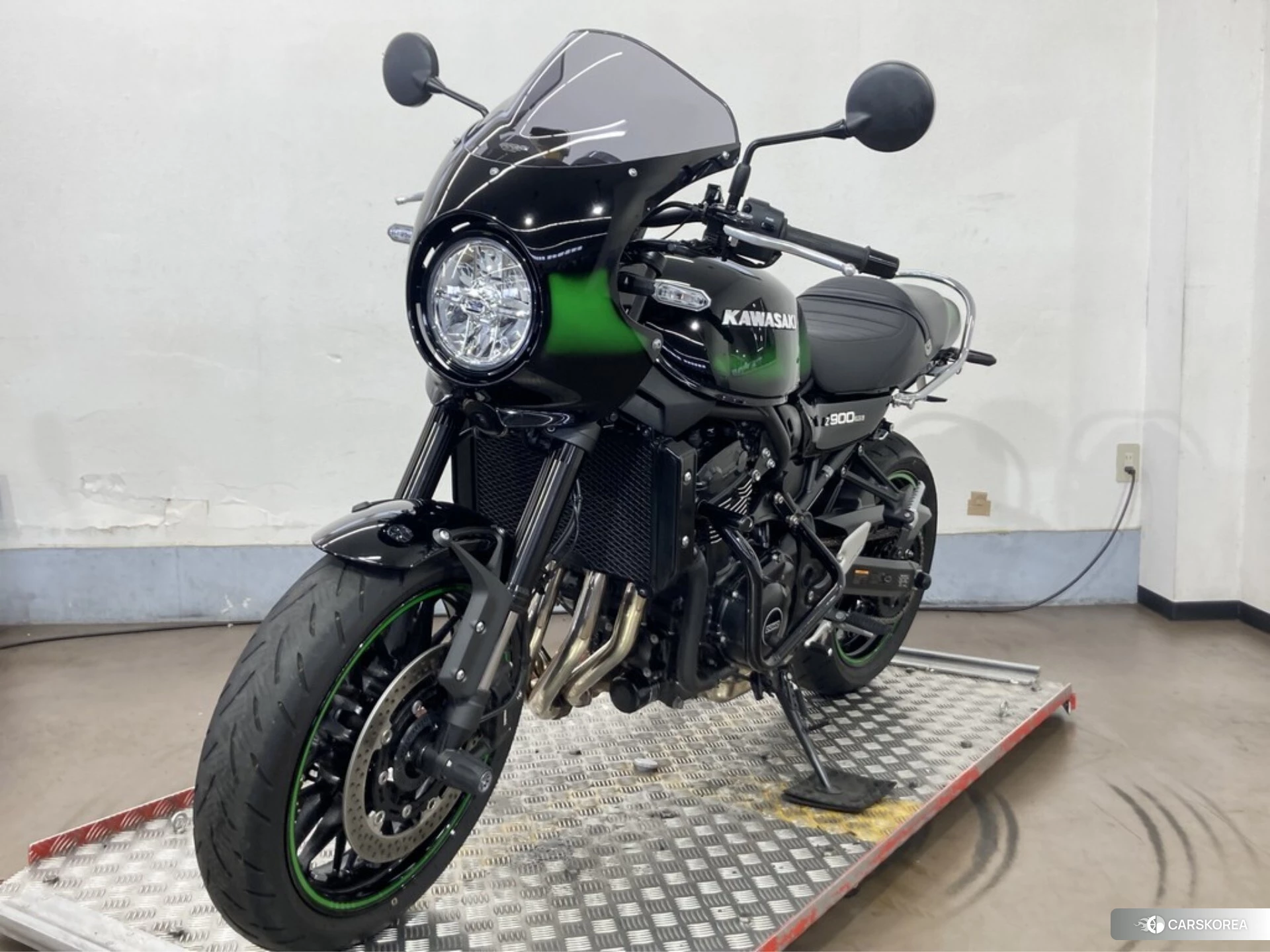 Kawasaki Z900RS CAFE id 3950487 из Японии 19