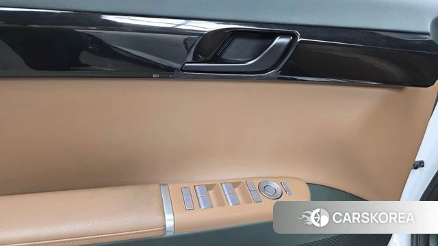 Hyundai Grandeur Hybrid (GN7) id 4302551 из Кореи 19