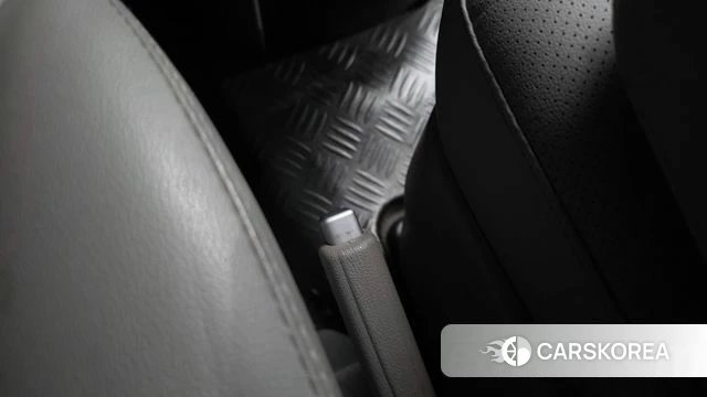 Hyundai The New Grand Starex id 4943353 из Кореи 19