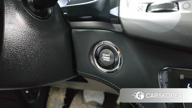 Ssangyong Rexton Sports id 4837304 из Кореи 19