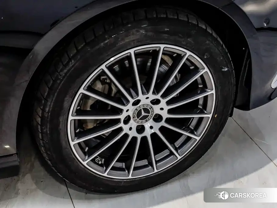 Mercedes-Benz E-Class id 4634719 из Китая 19
