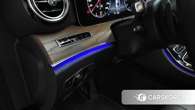 Mercedes-Benz E-Class W213 id 4490305 из Кореи 19