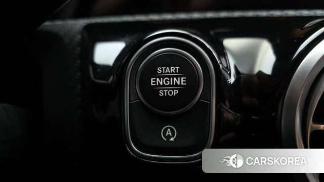 Mercedes-Benz A-Class W177 id 4855828 из Кореи 19
