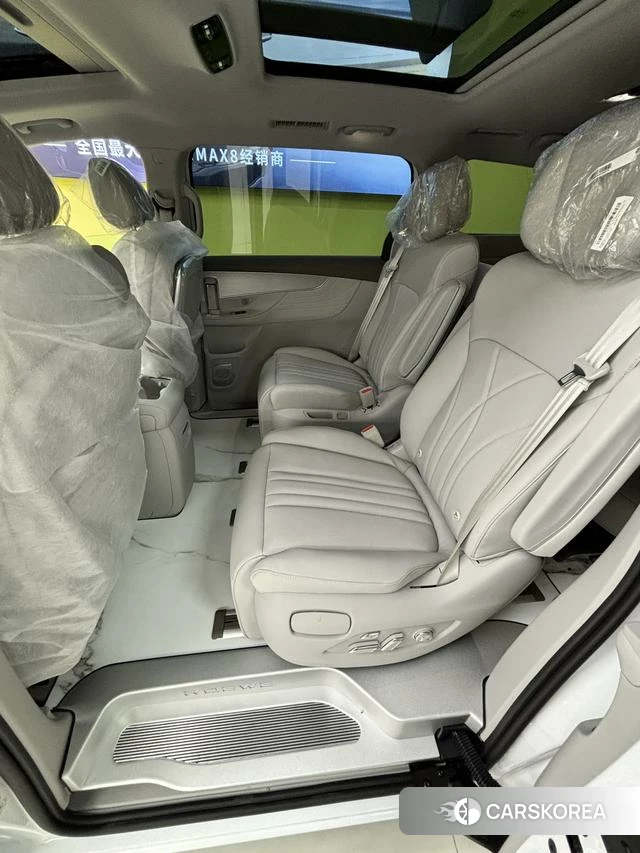 Roewe iMAX8 DMH id 4239465 из Китая 19