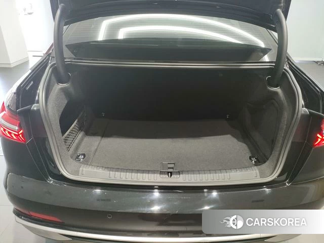Audi A6L id 4274177 из Китая 19