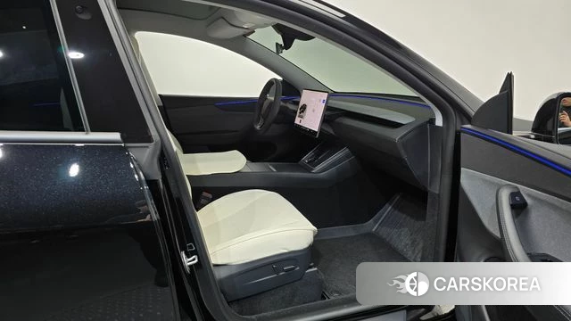 Tesla Model Y id 4523089 из Кореи 19