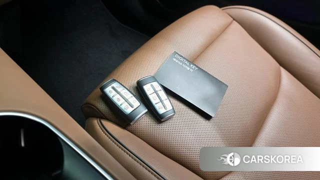 Genesis GV70 id 4267633 из Кореи 19