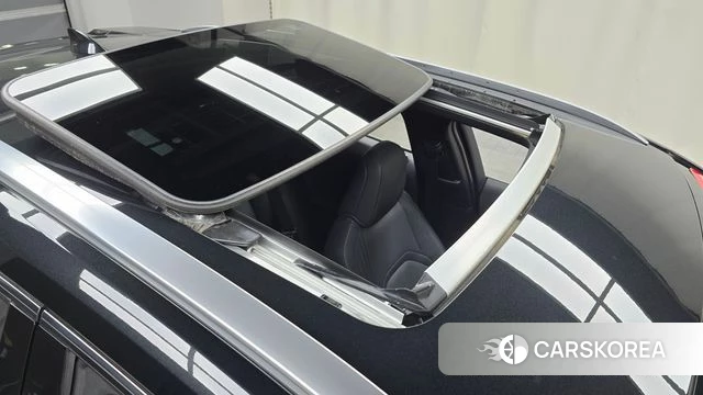 Lexus UX250h id 4701408 из Кореи 19