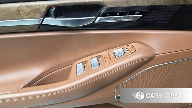 Genesis G90 id 4424602 из Кореи 19