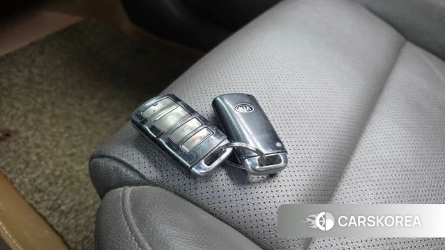 Kia Come New K7 id 4785878 из Кореи 19