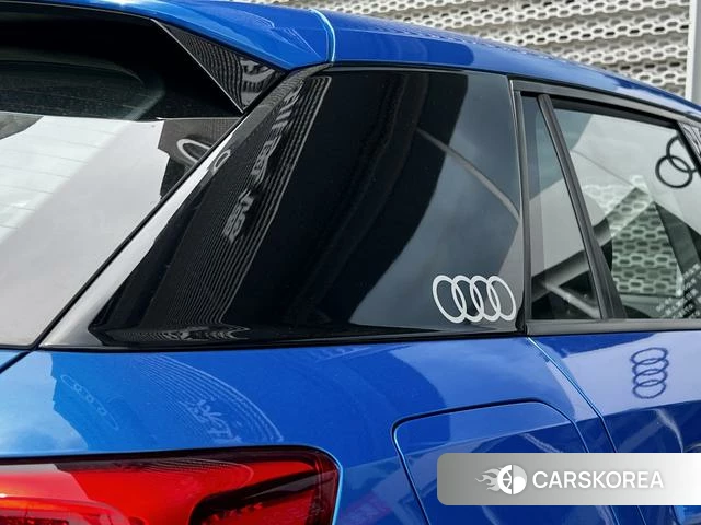 Audi Q2L id 4261769 из Китая 19