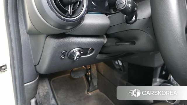 Mini Cooper S id 4750386 из Кореи 19