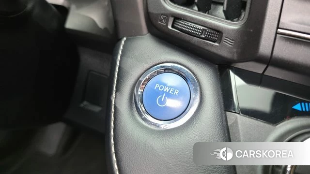 Toyota RAV4 id 4435568 из Кореи 19