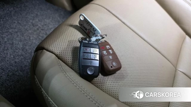 Kia The New Carnival id 4310807 из Кореи 19