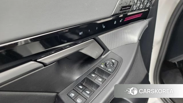 BMW 5 Series (G60) id 4579002 из Кореи 19